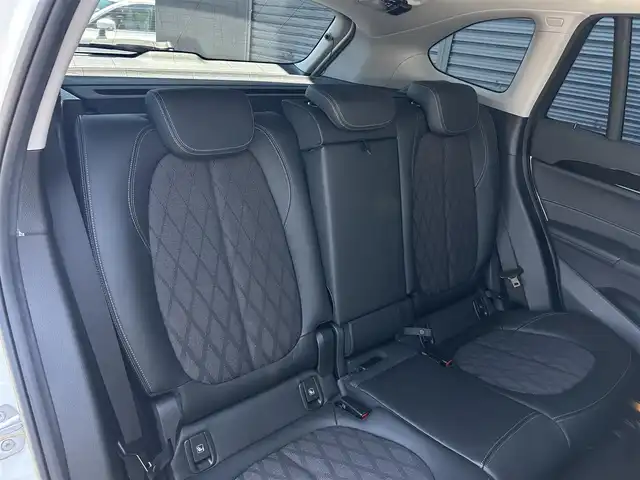 ＢＭＷ Ｘ１ xDrive 18d xライン 茨城県 2017(平29)年 3万km アルピンホワイトⅢ アドバンスドアクティブＳＦＴ　/ＡＣＣ　/ＨＵＤ　/インテリジェントＳＦＴ　/ＬＤＷ　/Ｂカメラ　/ＰＤＣ　/ナビ　/ＢＴ　/ＵＳＢ　/ＤＶＤ　/半革　/パワーテールゲート　/ＬＥＤヘッドライト　/ＥＴＣ２．０　/純正１８ＡＷ　/禁煙車