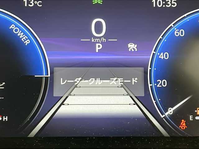 トヨタ カローラ クロス ハイブリッド Z 鹿児島県 2025(令7)年 0.1万km未満 プラチナホワイトパールマイカ 登録済未使用/純正10.5インチディスプレイオーディオ　/（フルセグＴＶ/Ｂｌｕｅｔｏｏｔｈ)　/パノラマルーフ/トヨタセーフティセンス/・プリクラッシュセーフティ/・レーントレーシングアシスト/・レーンディパーチャーアラート/・レーダークルーズコントロール（全車速追従機能付）/・オートマチックハイビーム/・ロードサインアシスト/・ドライバー異常時対応システム/・プロアクティブドライビングアシスト/・発進遅れ告知機能/ETC2.0　/前後ドライブレコーダー/前席シートヒーター　/D席パワーシート/前後コーナーセンサー/オートライト/LEDヘッドライト