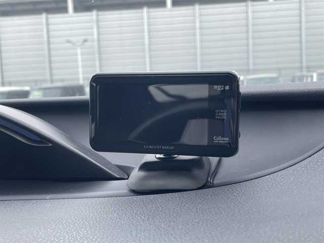 トヨタ プリウス A ツーリングセレクション 滋賀県 2016(平28)年 5.1万km アティチュードブラックマイカ 禁煙車/純正９型ナビ/CD/DVD/USB/Bluetooth／フルセグTV/BSM/クルーズコントロール/シートヒーター/コーナーセンサー/ドライブレコーダー/ETC/HUD/バックカメラ/オートハイビーム/モデリスタエアロ/モデリスタアルミ