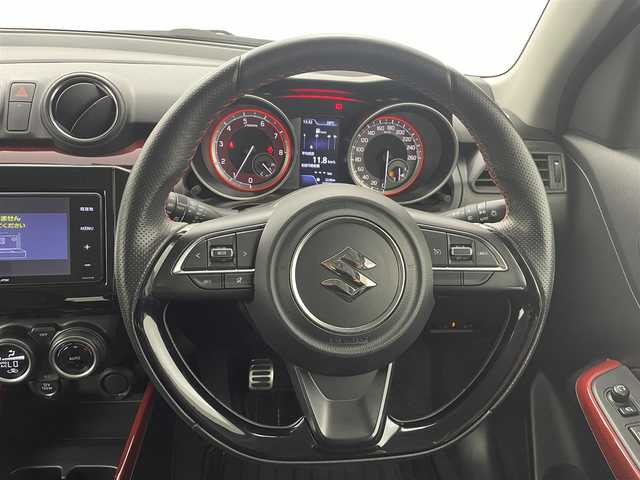 スズキ スイフト スポーツ 熊本県 2018(平30)年 5.4万km スピーディーブルーM 社外ナビAVN-R7W　（CD・DVD・フルセグ・BT）/ビルトインＥＴＣ　/運転席シートヒーター　/クルーズコントロール　　/横滑り防止/純正フロアマット　/純正ドアバイザー　/純正17インチアルミホイール/オートライト/ＬＥＤヘッドライト　/フォグランプ　/ステアリングスイッチ　/電動格納ミラー/スマートキー/プッシュスタート/スペアキー1本