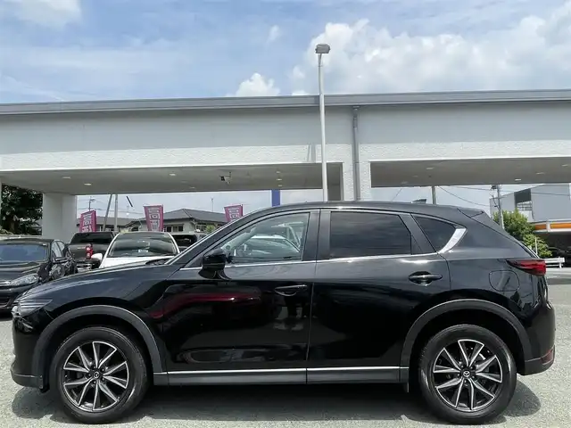 マツダ ＣＸ－５ XD シルクベージュセレクション 熊本県 2020(令2)年 5.5万km ジェットブラックマイカ BOSEサウンド/純正ナビ/【フルセグTV/CD/DVD/Bluetooth/ラジオ】/360°カメラ/前後ドライブレコーダー（ZDR-025）/レーダークルーズコントロール/パドルシフト/スマートシティブレーキサポート/レーンキープアシスト/ブラインドスポットモニター/クリアランスソナー/白ハーフレザーシート/前席シートヒーター/前席パワーシート/前席シートメモリ/ステアリングヒーター/パワーバックドア/純正19インチAW/LEDヘッドライト/ETC2.0/標識認識機能/アイドリングストップ/横滑り防止機能/純正ゴムマット/保証書/取扱説明書