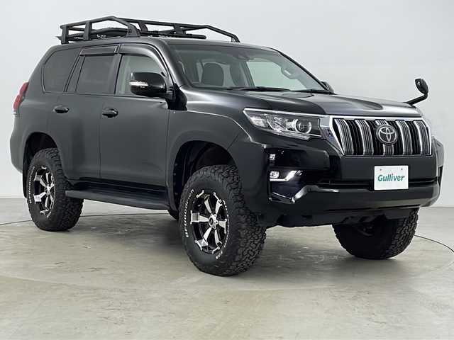 トヨタ ランドクルーザー プラド TX 道央・札幌 2019(平31)年 5.1万km ブラック ・4WD/・社外9インチナビTV&BT&DVD&CD&HDMI/・バックカメラ/・サンルーフ/・サントレックヒッチメンバー(ボール無し)/・リフトアップ/・GI　GEERルーフラックキャリア/・RAYSデイトナ/7インチAW＋BFグットリッチAT/・衝突被害軽減ブレーキ/・プリクラッシュセーフティ/・レーンディパーチャーアラート/・ふらつき防止/・寒冷地仕様/・アダプティブクルーズコントロール/・横滑り防止/・アイドルアップ/・オートライト/・オートマチックハイビーム/・LEDヘッドライト/・フォグランプ/・ダウンヒルアシストコントロール/・ヘッドキット/・サイドステップ/・社外ルームミラー交換型ドラレコ前後