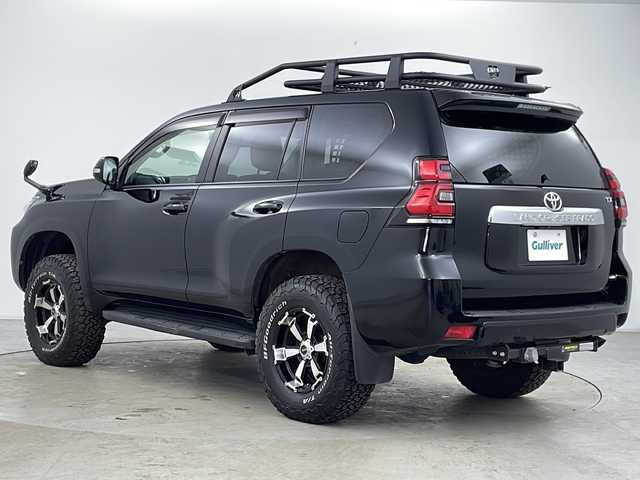 トヨタ ランドクルーザー プラド TX 道央・札幌 2019(平31)年 5.1万km ブラック ・4WD/・社外9インチナビTV&BT&DVD&CD&HDMI/・バックカメラ/・サンルーフ/・サントレックヒッチメンバー(ボール無し)/・リフトアップ/・GI　GEERルーフラックキャリア/・RAYSデイトナ/7インチAW＋BFグットリッチAT/・衝突被害軽減ブレーキ/・プリクラッシュセーフティ/・レーンディパーチャーアラート/・ふらつき防止/・寒冷地仕様/・アダプティブクルーズコントロール/・横滑り防止/・アイドルアップ/・オートライト/・オートマチックハイビーム/・LEDヘッドライト/・フォグランプ/・ダウンヒルアシストコントロール/・ヘッドキット/・サイドステップ/・社外ルームミラー交換型ドラレコ前後