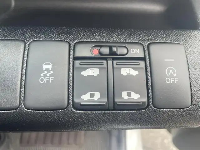 ホンダ ステップワゴン スパーダ Z インターナビセレ 東京都 2012(平24)年 7.7万km ホワイトオーキッドパール (株)IDOMが運営する【じしゃロン昭島店】の自社ローン専用車両になります。こちらは現金またはオートローンご利用時の価格です。自社ローンご希望の方は別途その旨お申付け下さい/純正ナビ/バックカメラ/フリップダウンモニター/ＥＴＣ/両側パワースライドドア/クルーズコントロール/パドルシフト/スマートキー