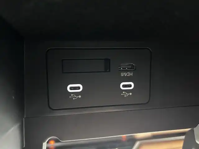 マツダ ＣＸ－６０ XD HV プレミアムスポーツ 佐賀県 2023(令5)年 0.8万km 黒 ４ＷＤ/純正１２．３インチナビ/サンルーフ/ＢＯＳＥプレミアムサウンド/全席シートヒーター/運転席・助手席シートクーラー/ハンドルヒーター/全方位カメラ/衝突被害軽減システム/コーナーセンサー/前後ドライブレコーダー　/追従型クルーズコントロール/レーンキープアシスト/ヘッドアップディスプレイ/電動リアゲート/オートマチックハイビーム/LEDヘッドライト/アップルカープレイ・アンドロイドオート/純正アルミホイール/シートメモリ/SOSコールボタン