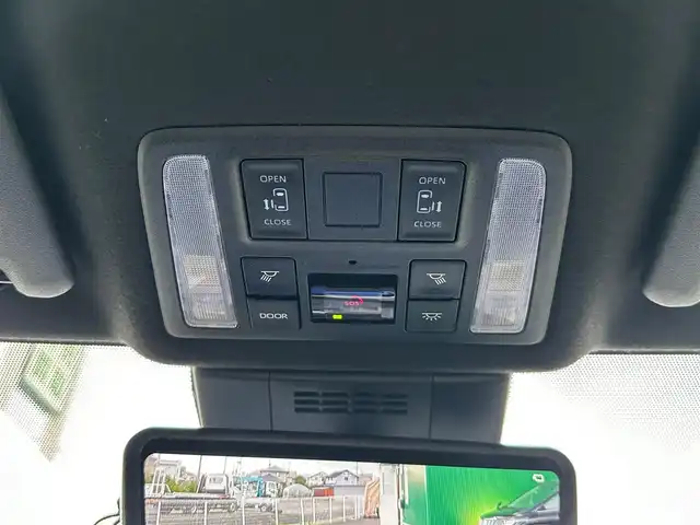 トヨタ ヴォクシー S－Z 宮城県 2022(令4)年 2.1万km ホワイトパールクリスタルシャイン ディスプレイオーディオプラス/・10.5インチ/・車載メモリーナビ/・CD/DVD/・フルセグTV/・USB/HDMI/・AppleCarPlay/AndroidAuto/・ETC2.0/ドライビングサポートパッケージ/・ヘッドアップディスプレイ/・デジタルインナーミラー/ブラインドスポットモニター/＋安心降車アシスト/＋アドバンスドドライブ/＋フロントクロストラフィックアラート/＋レーンチェンジアシスト/＋パーキングサポートブレーキ（後方接近車両）/＝＝＝/セーフティセンス/・プリクラッシュセーフティ/・レーントレーシングアシスト/レーンディパーチャーアラート/・レーダークルーズコントロール/・オートマチックハイビーム/・ロードサインアシスト/・ドライバー異常時対応システム/・プロアクティブドライビングアシスト/・発進遅れ告知機能/パーキングサポートブレーキ/バックカメラ/ドライブレコーダー/両側パワースライドドア/ハーフレザーシート/シートヒーター/電動パーキングブレーキ/ブレーキホールド/LEDヘッドランプ/純正17インチAW