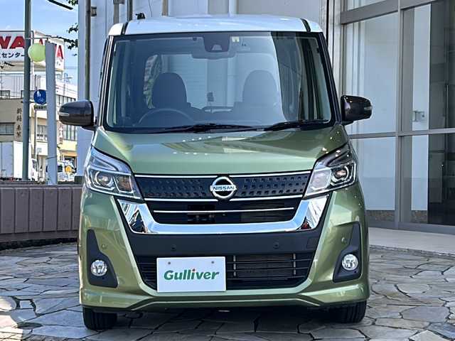 日産 デイズ ルークス ハイウェイスターX 静岡県 2020(令2)年 2.4万km ホワイトソリッド/プレミアムオリーブM 純正ナビ/・アラウンドビューモニター/・Bluetooth/・フルセグTV/・CD/DVD/・SD/主要装備/・プッシュスタート/・ドライブレコーダー/・ETC車載器/・片側パワースライドドア/・衝突被害軽減システム/・レーンキープアシスト/・オートマチックハイビーム/・アイドリングストップ/・純正ＡＷ/・純正フロアマット/・LEDヘッドライト/・スマートキー