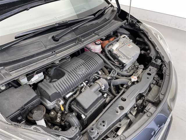 トヨタ シエンタ ハイブリッド ファンベースG 広島県 2020(令2)年 7.5万km ブラックマイカ モデリスタエアロ/Toyota Safety Sense（衝突回避支援パッケージ）/・プリクラッシュセーフティ（歩行者検知機能付き）/・レーンディパーチャーアラート（車線逸脱警報）/・オートマチックハイビーム/・先行車発進告知機能/・インテリジェントクリアランスソナー（パーキングサポートブレーキ）/社外ナビ/（CD/DVD/Bluetooth/フルセグTV/FM/AM）/パノラミックビューモニター/ビルトインETC/ドライブレコーダー/クルーズコントロール/前席シートヒーター/ステアリングヒーター/革調シートカバー/AC100V電源/プッシュスタート/スマートキー/LEDヘッドライト/純正フロアマット