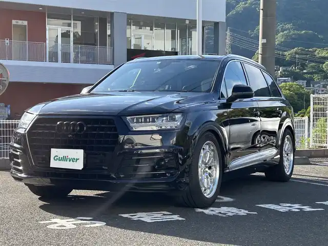 アウディ Ｑ７ 3.0TFSI クワトロ Sライン PKG 長崎県 2016(平28)年 12.8万km ディープブラックパールエフェクト 純正ナビ（FM/AM/BT/TV/CD）/プッシュスタート/スマートキー×2/パドルシフト/フルタイム4WD/スーパーチャージャー/WORK20インチアルミホイール/純正フロアマット/レザーシート/DN席パワーシート/DN席＋2列目シートヒーター/電動格納サードシート/電動リアゲート/前方ドライブレコーダー/全方位カメラ/オートライト/パーキングアシスト/ABS/衝突被害軽減システム/前後コーナーセンサー/取扱説明書/記録簿/保証書
