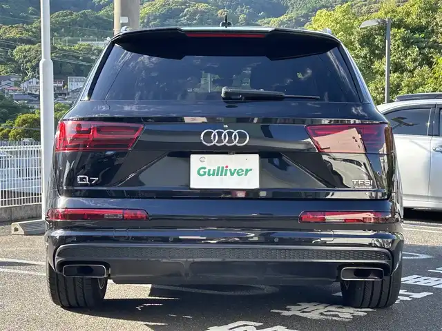 アウディ Ｑ７ 3.0TFSI クワトロ Sライン PKG 長崎県 2016(平28)年 12.8万km ディープブラックパールエフェクト 純正ナビ（FM/AM/BT/TV/CD）/プッシュスタート/スマートキー×2/パドルシフト/フルタイム4WD/スーパーチャージャー/WORK20インチアルミホイール/純正フロアマット/レザーシート/DN席パワーシート/DN席＋2列目シートヒーター/電動格納サードシート/電動リアゲート/前方ドライブレコーダー/全方位カメラ/オートライト/パーキングアシスト/ABS/衝突被害軽減システム/前後コーナーセンサー/取扱説明書/記録簿/保証書
