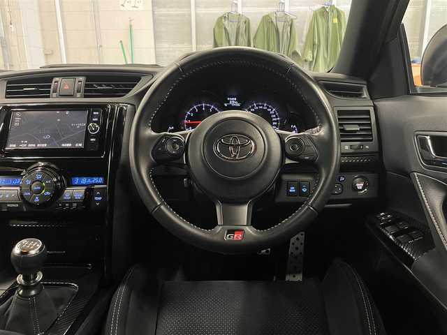 トヨタ マークＸ GRMN 千葉県 2019(令1)年 1.8万km ホワイトパールクリスタルシャイン 350台限定車/フルオリジナル車両/OPカーボンルーフ/専用BBS19インチAW/専用ブレーキ/専用スポーツシート/専用サスショック/HIDヘッドライト/LEDフォグライト/LEDビーム/ビルトインETC/専用SDナビ/フルセグTV/バックカメラ/保証書/取扱説明書/スペアキー