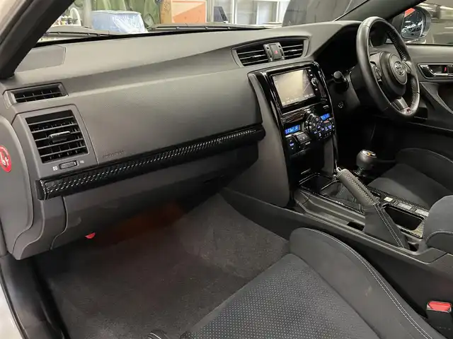 トヨタ マークＸ GRMN 千葉県 2019(令1)年 1.8万km ホワイトパールクリスタルシャイン 350台限定車/フルオリジナル車両/OPカーボンルーフ/専用BBS19インチAW/専用ブレーキ/専用スポーツシート/専用サスショック/HIDヘッドライト/LEDフォグライト/LEDビーム/ビルトインETC/専用SDナビ/フルセグTV/バックカメラ/保証書/取扱説明書/スペアキー