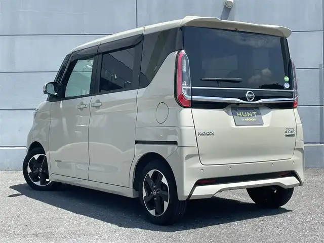 日産 ルークス HWS X プロパイロットED 千葉県 2020(令2)年 5.7万km フローズンバニラパール プロパイロット/　衝突軽減ブレーキ/レーンキープアシスト/　レーダークルーズコントロール/オートハイビーム/　クリアランスソナー/ブラインドスポットモニター/純正9インチナビ/　フルセグ/BT/DVD/CD/AUX/MAV/アラウンドビューモニター/ETC/両側パワースライドドア/ハンズフリースライドドア/電動パーキングブレーキ/プラズマクラスター付きサーキュレーター/LEDヘッドライト/オートライト/フォグライト/スマートキー/プッシュスタート/電動格納/ウィンカーミラー/純正フロアマット/純正14インチAW