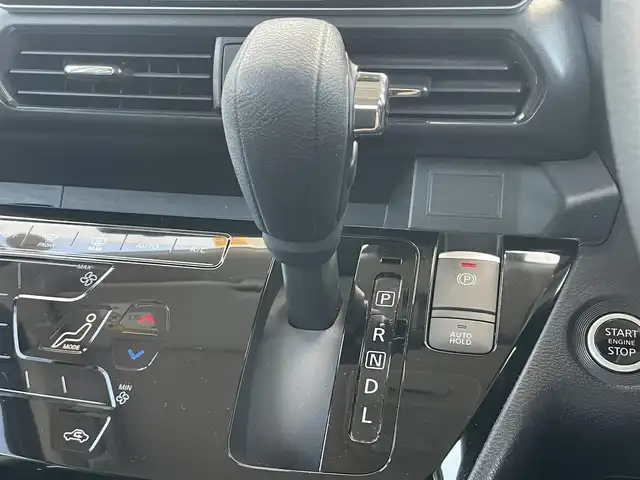 日産 ルークス HWS X プロパイロットED 千葉県 2020(令2)年 5.7万km フローズンバニラパール プロパイロット/　衝突軽減ブレーキ/レーンキープアシスト/　レーダークルーズコントロール/オートハイビーム/　クリアランスソナー/ブラインドスポットモニター/純正9インチナビ/　フルセグ/BT/DVD/CD/AUX/MAV/アラウンドビューモニター/ETC/両側パワースライドドア/ハンズフリースライドドア/電動パーキングブレーキ/プラズマクラスター付きサーキュレーター/LEDヘッドライト/オートライト/フォグライト/スマートキー/プッシュスタート/電動格納/ウィンカーミラー/純正フロアマット/純正14インチAW
