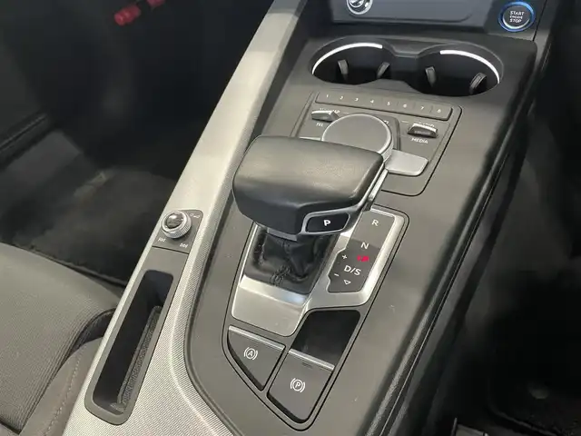 アウディ Ａ５ SB 40TFSIスポーツ 群馬県 2019(平31)年 4.3万km フローレットシルバーM マトリクスLEDヘッドライトパッケージ/バーチャルコックピット/全方位カメラ/前席シートヒーター/パワーシート/ACC/18インチAW/コーナーセンサー/純正ナビ/スマートキー/ETC2.0/電動リヤゲート