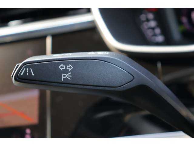 アウディ Ｑ３ SB 35TFSI Sライン 大分県 2020(令2)年 6万km グレー クロノスグレーメタリック（LX7G）/スペアキー1本/保証書/取扱説明書/アダクティブクルーズコントロール/パーキングセンサー/Ａｕｄｉサイドアシスト/ドライブモセレクト/オールウェザーライト/レインセンサー/電動格納ミラー/純正ナビ/CarPlay/全方位カメラ/社外ドラレコ（全方位）/ワイヤレス充電/フットオープナー/アンビエントライト/純正フロアマット/純正１９インチアルミホイール