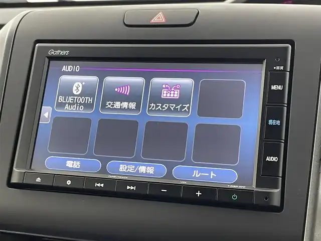 ホンダ フリード ハイブリット G ブラックスタイル 福岡県 2023(令5)年 3.2万km プラチナホワイトパール 純正ナビ　/バックカメラ　/ＥＴＣ　/アダプティブクルコン　/ホンダセンシング　/衝突被害軽減　/レーンキープ　/先行車発進お知らせ　/標識認識機能　/両側電動スライドドア　/シートヒーター　/純正１５インチＡＷ　/ＬＥＤヘッドライト