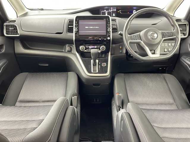 日産 セレナ ハイウェイスターVセレクションⅡ 道央・札幌 2019(平31)年 6.1万km ダイヤモンドブラック ・4WD/・ワンオーナー/・純正9インチナビ&CD&DVD&BD&USB&AUX&SD&フルセグTV/・アラウンドビューモニター/・両側パワースライドドア/・クルーズコントロール/・インテリジェントパーキングアシスト/・エマージェンシーブレーキ/・アイドリングストップ/・前席シートヒーター/・ステアリングヒーター/・ETC/・純正フロアマット/・LEDヘッドライト/・オートライト/・スマートキー/・スペアキー/・純正エンジンスターター/・保証書/・取扱説明書