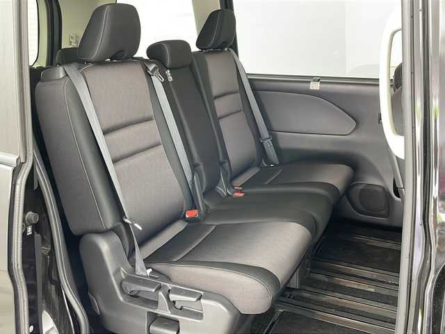 日産 セレナ ハイウェイスターVセレクションⅡ 道央・札幌 2019(平31)年 6.1万km ダイヤモンドブラック ・4WD/・ワンオーナー/・純正9インチナビ&CD&DVD&BD&USB&AUX&SD&フルセグTV/・アラウンドビューモニター/・両側パワースライドドア/・クルーズコントロール/・インテリジェントパーキングアシスト/・エマージェンシーブレーキ/・アイドリングストップ/・前席シートヒーター/・ステアリングヒーター/・ETC/・純正フロアマット/・LEDヘッドライト/・オートライト/・スマートキー/・スペアキー/・純正エンジンスターター/・保証書/・取扱説明書