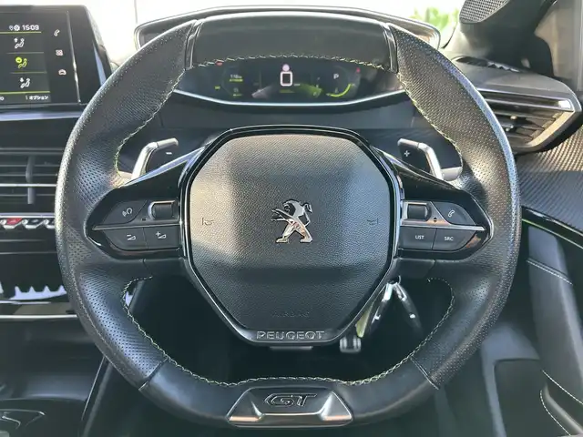 プジョー プジョー ２０８ GT 和歌山県 2021(令3)年 4.3万km 白Ⅱ 7インチディスプレイオーディオ/バックカメラ/衝突軽減ブレーキ/ブラインドスポットモニター/前後コーナーセンサー/オートライト/ETC/前後ドラレコ/シートヒーター/置くだけ充電器/パドルシフト/ステリモ/LEDヘッドライト/フォグランプ/フルオートパワーウィンドウ/プッシュスタート