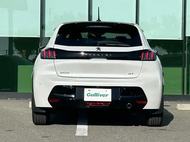 プジョー プジョー ２０８ GT 和歌山県 2021(令3)年 4.3万km 白Ⅱ 7インチディスプレイオーディオ/バックカメラ/衝突軽減ブレーキ/ブラインドスポットモニター/前後コーナーセンサー/オートライト/ETC/前後ドラレコ/シートヒーター/置くだけ充電器/パドルシフト/ステリモ/LEDヘッドライト/フォグランプ/フルオートパワーウィンドウ/プッシュスタート