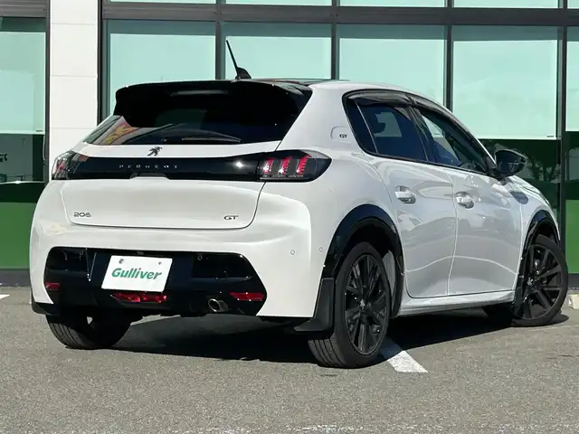 プジョー プジョー ２０８ GT 和歌山県 2021(令3)年 4.3万km 白Ⅱ 7インチディスプレイオーディオ/バックカメラ/衝突軽減ブレーキ/ブラインドスポットモニター/前後コーナーセンサー/オートライト/ETC/前後ドラレコ/シートヒーター/置くだけ充電器/パドルシフト/ステリモ/LEDヘッドライト/フォグランプ/フルオートパワーウィンドウ/プッシュスタート