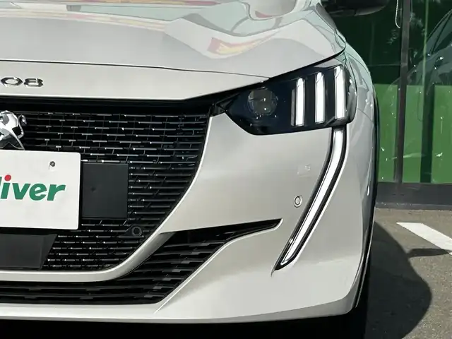 プジョー プジョー ２０８ GT 和歌山県 2021(令3)年 4.3万km 白Ⅱ 7インチディスプレイオーディオ/バックカメラ/衝突軽減ブレーキ/ブラインドスポットモニター/前後コーナーセンサー/オートライト/ETC/前後ドラレコ/シートヒーター/置くだけ充電器/パドルシフト/ステリモ/LEDヘッドライト/フォグランプ/フルオートパワーウィンドウ/プッシュスタート
