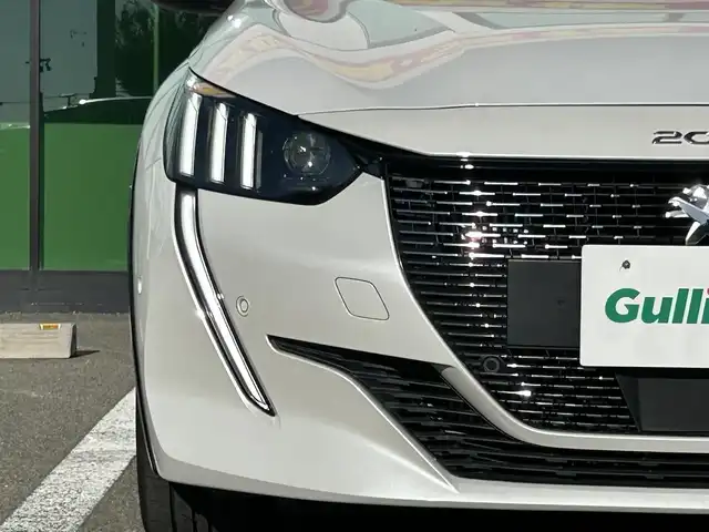 プジョー プジョー ２０８ GT 和歌山県 2021(令3)年 4.3万km 白Ⅱ 7インチディスプレイオーディオ/バックカメラ/衝突軽減ブレーキ/ブラインドスポットモニター/前後コーナーセンサー/オートライト/ETC/前後ドラレコ/シートヒーター/置くだけ充電器/パドルシフト/ステリモ/LEDヘッドライト/フォグランプ/フルオートパワーウィンドウ/プッシュスタート