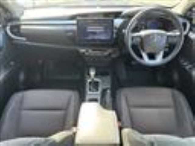 トヨタ ハイラックス Z 道東・釧路十勝 2018(平30)年 5万km アティチュードブラックマイカ 4WD/寒冷地仕様車/運転支援システム/・PCS(プリクラッシュセーフティ)/・LDA(レーンディパーチャーアラート)/・クルーズコントロール/ALPINEフローティングナビ/ (CD/DVD/BT)/フルセグTV/バックカメラ/ETC/ALPINEドライブレーコーダー/革巻きステアリング/ステアリングスイッチ/プッシュスタート/スマートキー/スペアキー/社外17インチAW/オートライト/純正LEDヘッドライト/フォグランプ/ (フロント/リア)/純正ドアバイザー/電動格納ミラー/ウインカーミラー/ミラーヒーター/横滑り防止装置/DAC(ダウンヒルアシストコントロール)/ナビ取扱説明書/取扱説明書/保証書