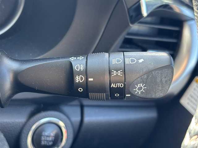 トヨタ ハイラックス Z 道東・釧路十勝 2018(平30)年 5万km アティチュードブラックマイカ 4WD/寒冷地仕様車/運転支援システム/・PCS(プリクラッシュセーフティ)/・LDA(レーンディパーチャーアラート)/・クルーズコントロール/ALPINEフローティングナビ/ (CD/DVD/BT)/フルセグTV/バックカメラ/ETC/ALPINEドライブレーコーダー/革巻きステアリング/ステアリングスイッチ/プッシュスタート/スマートキー/スペアキー/社外17インチAW/オートライト/純正LEDヘッドライト/フォグランプ/ (フロント/リア)/純正ドアバイザー/電動格納ミラー/ウインカーミラー/ミラーヒーター/横滑り防止装置/DAC(ダウンヒルアシストコントロール)/ナビ取扱説明書/取扱説明書/保証書