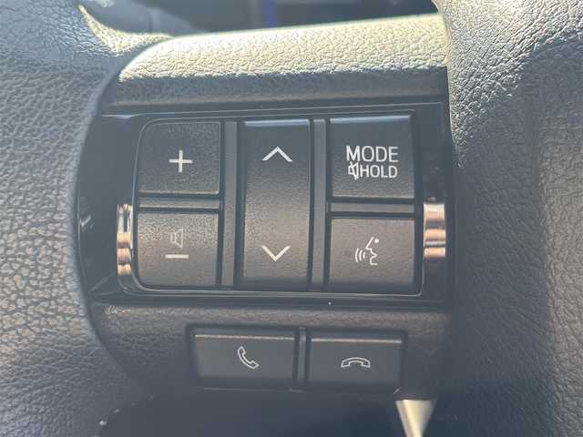 トヨタ ハイラックス Z 道東・釧路十勝 2018(平30)年 5万km アティチュードブラックマイカ 4WD/寒冷地仕様車/運転支援システム/・PCS(プリクラッシュセーフティ)/・LDA(レーンディパーチャーアラート)/・クルーズコントロール/ALPINEフローティングナビ/ (CD/DVD/BT)/フルセグTV/バックカメラ/ETC/ALPINEドライブレーコーダー/革巻きステアリング/ステアリングスイッチ/プッシュスタート/スマートキー/スペアキー/社外17インチAW/オートライト/純正LEDヘッドライト/フォグランプ/ (フロント/リア)/純正ドアバイザー/電動格納ミラー/ウインカーミラー/ミラーヒーター/横滑り防止装置/DAC(ダウンヒルアシストコントロール)/ナビ取扱説明書/取扱説明書/保証書