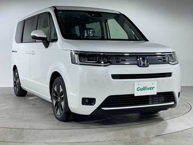 ホンダ ステップワゴン eHEV エアー EX 福岡県 2025(令7)年 0.1千km プラチナホワイトパール 純正11.4インチナビ(LXM-247VFLi)/パワーバックドア/バックカメラ/両側パワースライドドア/レーダークルーズコントロール/ブラインドスポットモニター/レーンキープアシスト/衝突軽減ブレーキ