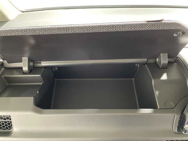 ホンダ ステップワゴン eHEV エアー EX 福岡県 2025(令7)年 0.1千km プラチナホワイトパール 純正11.4インチナビ(LXM-247VFLi)/パワーバックドア/バックカメラ/両側パワースライドドア/レーダークルーズコントロール/ブラインドスポットモニター/レーンキープアシスト/衝突軽減ブレーキ