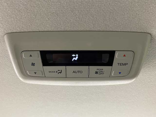 ホンダ ステップワゴン eHEV エアー EX 福岡県 2025(令7)年 0.1千km プラチナホワイトパール 純正11.4インチナビ(LXM-247VFLi)/パワーバックドア/バックカメラ/両側パワースライドドア/レーダークルーズコントロール/ブラインドスポットモニター/レーンキープアシスト/衝突軽減ブレーキ