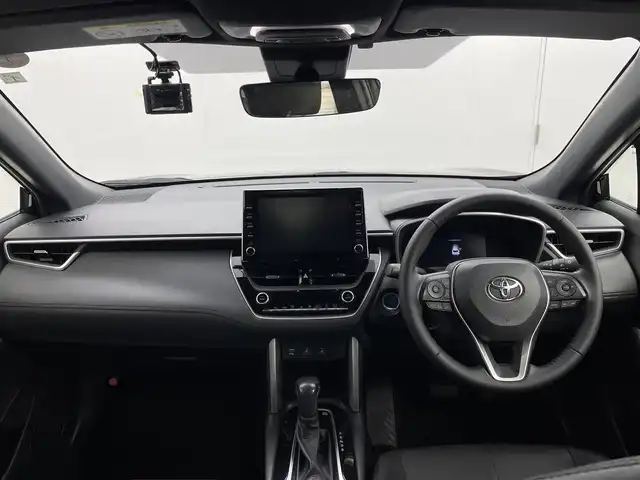 トヨタ カローラ クロス ハイブリッド Z 茨城県 2023(令5)年 3.2万km ホワイトパールクリスタルシャイン 純正ナビ/・Bluetooth接続/・バックカメラ（全方位モニター）/ハーフレザーシート/パワーシート（運転席）/サンルーフ/電動リアゲート/ドライブレコーダー（前後）/コーナーセンサー/ルーフレール/オートマチックハイビーム/レーンアシストキープ/アイドリングストップ/ABS/横滑り防止装置/盗難防止装置/衝突被害軽減システム