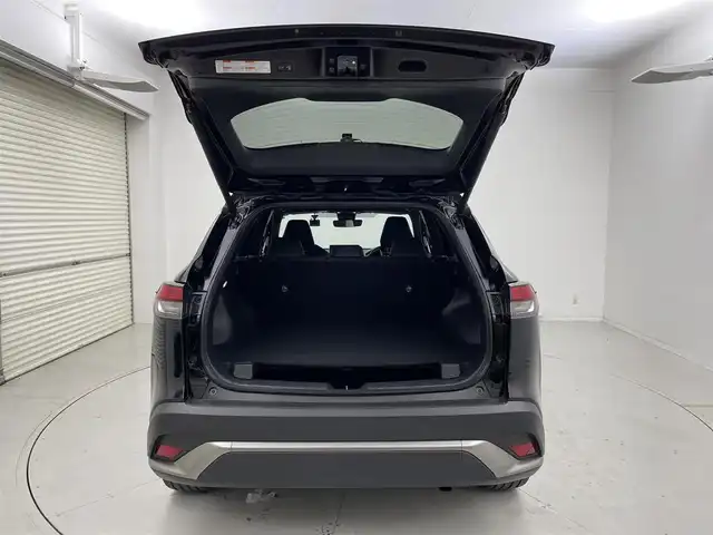 トヨタ カローラ クロス ハイブリッド Z 茨城県 2023(令5)年 3.2万km ホワイトパールクリスタルシャイン 純正ナビ/・Bluetooth接続/・バックカメラ（全方位モニター）/ハーフレザーシート/パワーシート（運転席）/サンルーフ/電動リアゲート/ドライブレコーダー（前後）/コーナーセンサー/ルーフレール/オートマチックハイビーム/レーンアシストキープ/アイドリングストップ/ABS/横滑り防止装置/盗難防止装置/衝突被害軽減システム