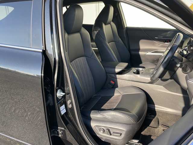 トヨタ ハリアー Z 埼玉県 2020(令2)年 4.7万km プレシャスブラックパール セーフティセンス/12.3インチ純正ナビ/　　BT/USB/フルセグ/MiraCast/バックカメラ/パワーバックドア/レーダークルーズコントロール/レーンキープアシスト/コーナーセンサー/LEDヘッドライト/ハーフレザーシート/純正19インチアルミホイール/デジタルインナーミラー/オートブレーキホールド/ETC2.0/スマートキー/禁煙車