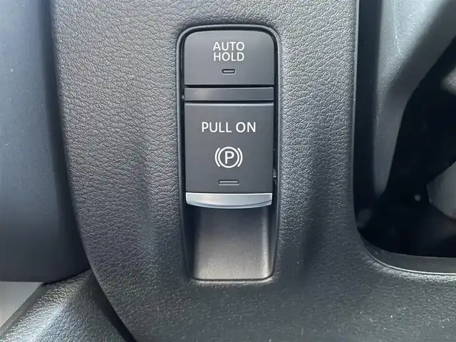 日産 セレナ e－パワー ハイウェイスター V 東京都 2025(令7)年 0.1千km ダイヤモンドブラック 登録済未使用車/純正12.3インチカラーディスプレイ/アラウンドビューモニター/プロパイロット/後席専用モニター(HDMI接続)/インテリジェントルームミラー/前後ドライブレコーダー/両側電動スライドドア/ビルトインETC2.0/エマージェンシーブレーキ/レーンキープアシスト/ブラインドスポットモニター/オートマチックハイビーム/コーナーセンサー/置くだけワイヤレス充電器/後席サンシェード/LEDヘッドライト/スマートキー/スペアキー×１