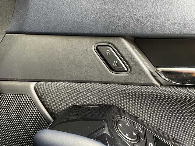 マツダ ＣＸ－３０ 20S 群馬県 2020(令2)年 2.1万km ディープクリスタルブルーマイカ 衝突軽減ブレーキシステム/レーダークルーズコントロール/純正メーカーナビゲーション/（CD/DVD/USB/HDMI/BT/フルセグTV）/バックカメラ/ビルトインETC/オートホールド/クリアランスソナー/i-stop/ステアリングスイッチ/LEDヘッドライト/電格ミラー/純正フロアマット/純正16インチアルミホイール/スタッドレスタイヤ車載