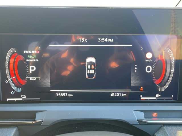 日産 オーラ ニスモ 三重県 2022(令4)年 3.6万km ダークメタルグレー/スーパーブラック2トーン 禁煙/ワンオーナー/純正ナビ/全方位カメラ/アラウンドビュー/前後ドラレコ/デジタルインナーミラー/ETC/プロパイロット/レーダークルーズコントロール/後側方衝突防止支援システム/ステアヒーター/シートヒーター/バゲットシート/ワイヤレス充電器/USB給電/LED三眼ヘッドライト/オートライト/電動格納ウィンカーミラー