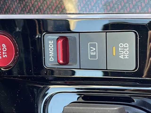 日産 オーラ ニスモ 三重県 2022(令4)年 3.6万km ダークメタルグレー/スーパーブラック2トーン 禁煙/ワンオーナー/純正ナビ/全方位カメラ/アラウンドビュー/前後ドラレコ/デジタルインナーミラー/ETC/プロパイロット/レーダークルーズコントロール/後側方衝突防止支援システム/ステアヒーター/シートヒーター/バゲットシート/ワイヤレス充電器/USB給電/LED三眼ヘッドライト/オートライト/電動格納ウィンカーミラー