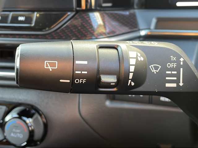 日産 オーラ ニスモ 三重県 2022(令4)年 3.6万km ダークメタルグレー/スーパーブラック2トーン 禁煙/ワンオーナー/純正ナビ/全方位カメラ/アラウンドビュー/前後ドラレコ/デジタルインナーミラー/ETC/プロパイロット/レーダークルーズコントロール/後側方衝突防止支援システム/ステアヒーター/シートヒーター/バゲットシート/ワイヤレス充電器/USB給電/LED三眼ヘッドライト/オートライト/電動格納ウィンカーミラー