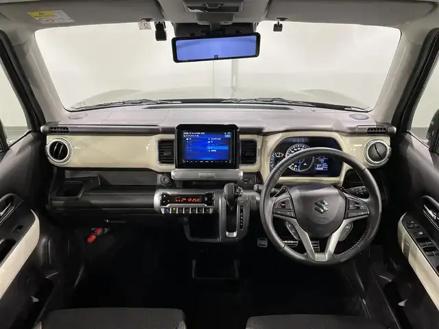 スズキ クロスビー HYBRID MZ 愛知県 2023(令5)年 2.8万km タフカーキパールメタリック/ホワイト2トーン 純正８インチナビ　/（AM/FM/Bluetooth/SD/iPod/フルセグTV/USB/CD・DVD再生)/アラウンドビューモニター　/衝突軽減ブレーキ　/レーダークルーズコントロール　/シートヒーター　/ビルトインＥＴＣ　/デジタルインナーミラー　/前後ドライブレコーダー　/ＬＥＤヘッドライト/LEDフォグランプ　/車線逸脱警報　/誤発進抑制機能/アダプティブハイビームシステム/標識認識機能/アイドリングストップ/パドルシフト/USB接続/ISOFIX/純正フロアマット/純正16インチAW/プッシュスタート/　　-スマートキー