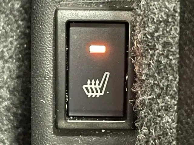 スズキ クロスビー HYBRID MZ 愛知県 2023(令5)年 2.8万km タフカーキパールメタリック/ホワイト2トーン 純正８インチナビ　/（AM/FM/Bluetooth/SD/iPod/フルセグTV/USB/CD・DVD再生)/アラウンドビューモニター　/衝突軽減ブレーキ　/レーダークルーズコントロール　/シートヒーター　/ビルトインＥＴＣ　/デジタルインナーミラー　/前後ドライブレコーダー　/ＬＥＤヘッドライト/LEDフォグランプ　/車線逸脱警報　/誤発進抑制機能/アダプティブハイビームシステム/標識認識機能/アイドリングストップ/パドルシフト/USB接続/ISOFIX/純正フロアマット/純正16インチAW/プッシュスタート/　　-スマートキー