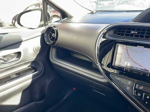 トヨタ アクア G 三重県 2019(令1)年 4.9万km ホワイトパールクリスタルシャイン 禁煙/社外ナビ/バックカメラ/ETC/スペアキー/前後クリアランスソナー/前方ドラレコ/クルーズコントロール/オートライト/オートハイビーム/電動格納ミラー