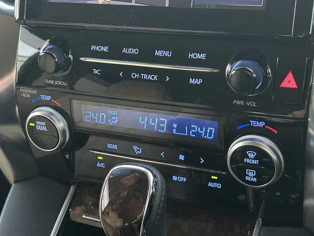 トヨタ アルファード X 愛知県 2021(令3)年 6.2万km ホワイトパールクリスタルシャイン ワンオーナー/メモリナビ/フルセグテレビ/バックカメラ/アイドリングストップ/ウィンカーミラー/クルーズコントロール/ドアバイザー/プッシュスタート/両側パワースライドドア/ビルトインETC