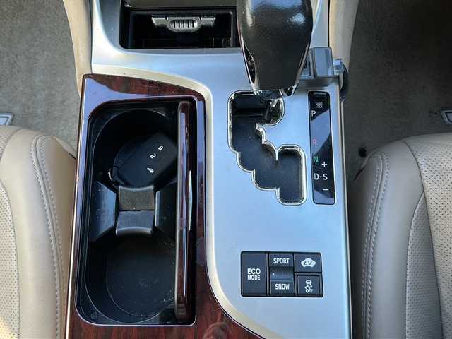 トヨタ クラウン ハイブリッド Gパッケージ 茨城県 2010(平22)年 7.8万km ホワイトパールクリスタルシャイン モデリスタフルエアロ/サンルーフ/純正HDDナビ/【フルセグTV/CD/DVD/HDD/ラジオ】/バック・サイドカメラ/レーダークルーズコントロール/ベージュ革シート/前席パワーシート/前席シートヒーター/エアーシート/運転席パワーシート/社外20インチAW/社外サスペンション/ビルトインETC/オートライト/純正フロアマット/純正ドアバイザー/プッシュスタート/スマートキー