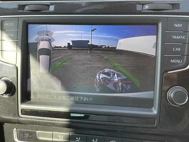 フォルクスワーゲン ゴルフ ＧＴＩ 東京都 2017(平29)年 3万km ピュアホワイト 純正ナビ/フルセグTV/360°カメラ/GTiパフォーマンス19AW/DCCパッケージ/DiscoverProパッケージ/ACC/BSM/レーンキープ