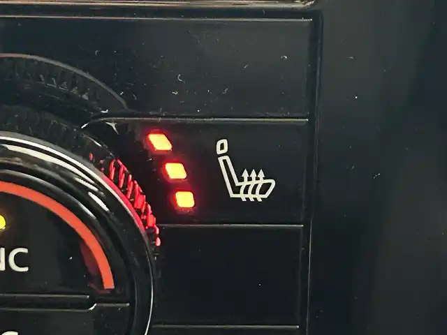 日産 エクストレイル X e－4ORCE エクストリーマーX 岡山県 2024(令6)年 0.5万km ステルスグレー/スーパーブラック 純正１２．３インチナビ　/プロパイロット　/全方位カメラ　/レーダークルーズコントロール　/１００Ｖ電源　/ＥＴＣ２．０　/シートヒーター　全席/ＬＥＤヘッドライト　/純正ドライブレコーダー　全方位/デジタルインナーミラー　/フォグライト/ステアリングヒーター/ブラインドスポットモニター/禁煙車/コーナーセンサー　前後/オートブレーキホールド/パワーシート　前席/シートメモリー/アダプティブヘッドライト