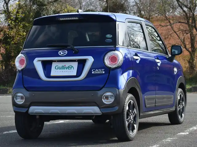 ダイハツ キャスト アクティバ G SAⅡ 福岡県 2017(平29)年 3.8万km ディープブルークリスタルマイカ スマートアシストII/社外ナビ(CN-HDS700D)/バックカメラ/純正15インチアルミホイール/LEDヘッドライト/フォグランプ/ETC/アイドリングストップ